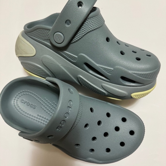 Bubble Crush Clogs – Unisex Platform Slip-On (Men’s 2 / Women’s 4) - Picture 1 of 4